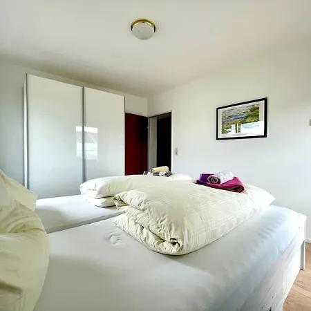 Basis 8 Apartment *