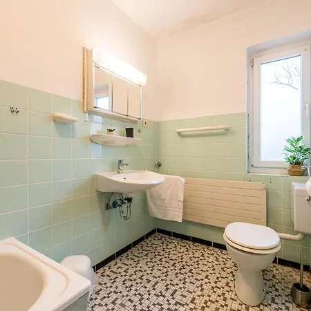Basis 8 Apartment
